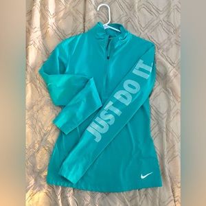 NIKE DrI-Fit Womens half-zip athletic/running shirt